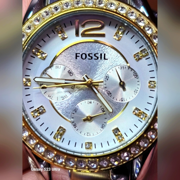 Fossil ES3204 Women's Riley Silver Dial Two Tone Steel Multifunction Watch - Picture 5 of 12